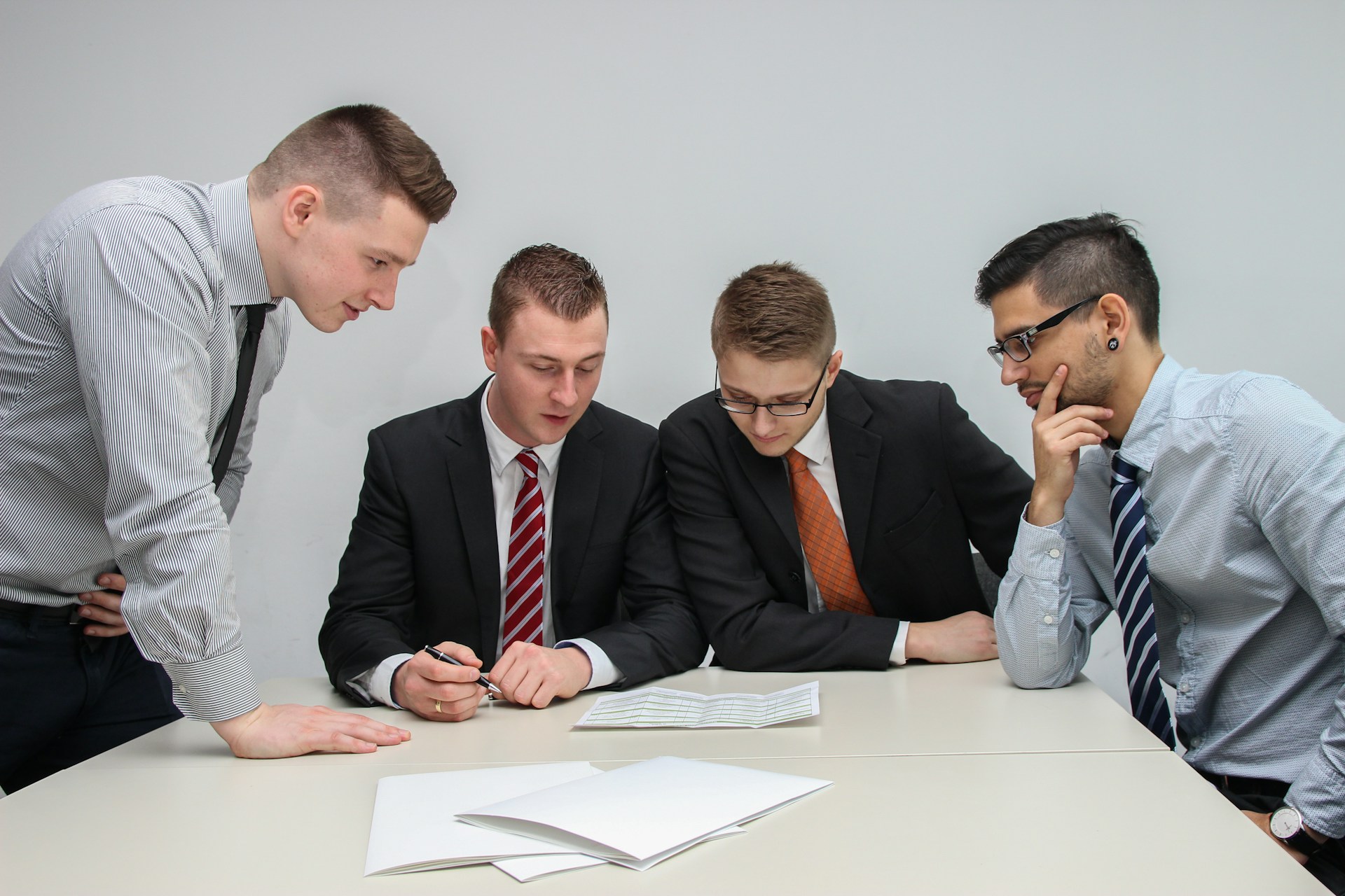 Expert Selection